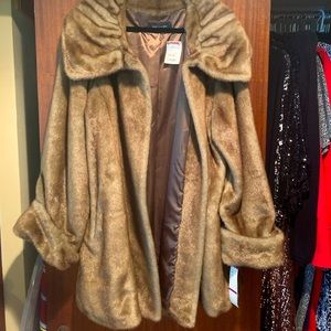 New with tags. Faux Fur coat. 2X.